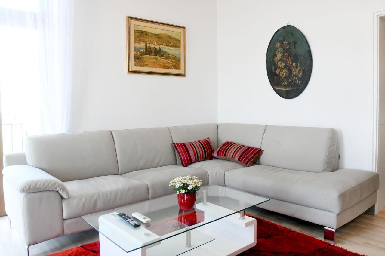 Divia Apartment Rijeka Exterior foto